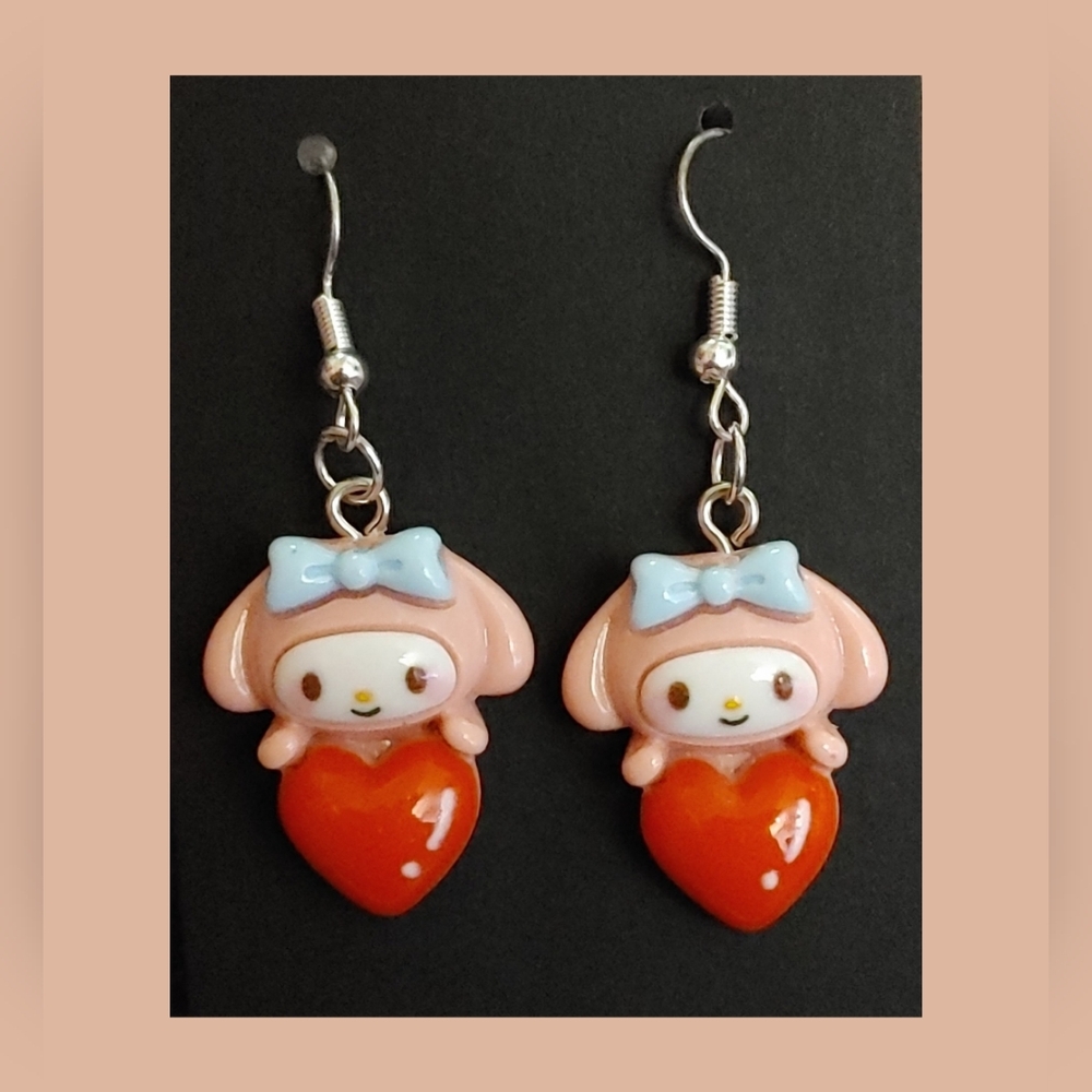 ✨4/$10✨Sanrio Hello Kitty My Melody Heart Earrings - Pink